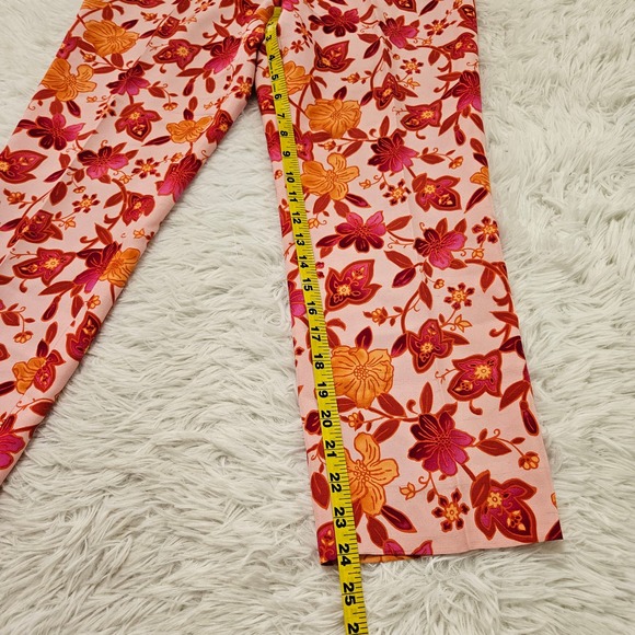 Ann Taylor Women's Vintage Pink Floral 100% Silk High Rise Ankle Pant. Size 8P - Picture 7 of 11